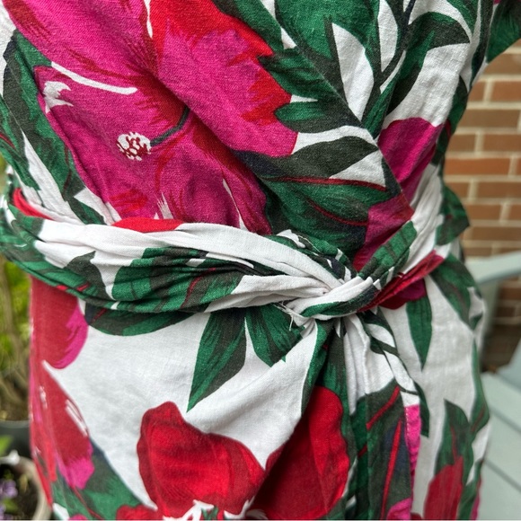 Paraphrase Floral Dress with Red and Pink Accents - Picture 3 of 6